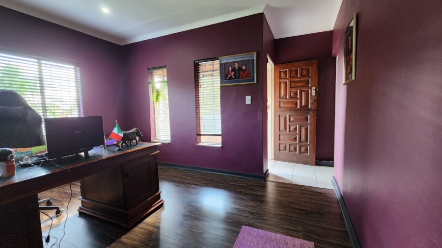 4 Bedroom Property for Sale in Melodie North West